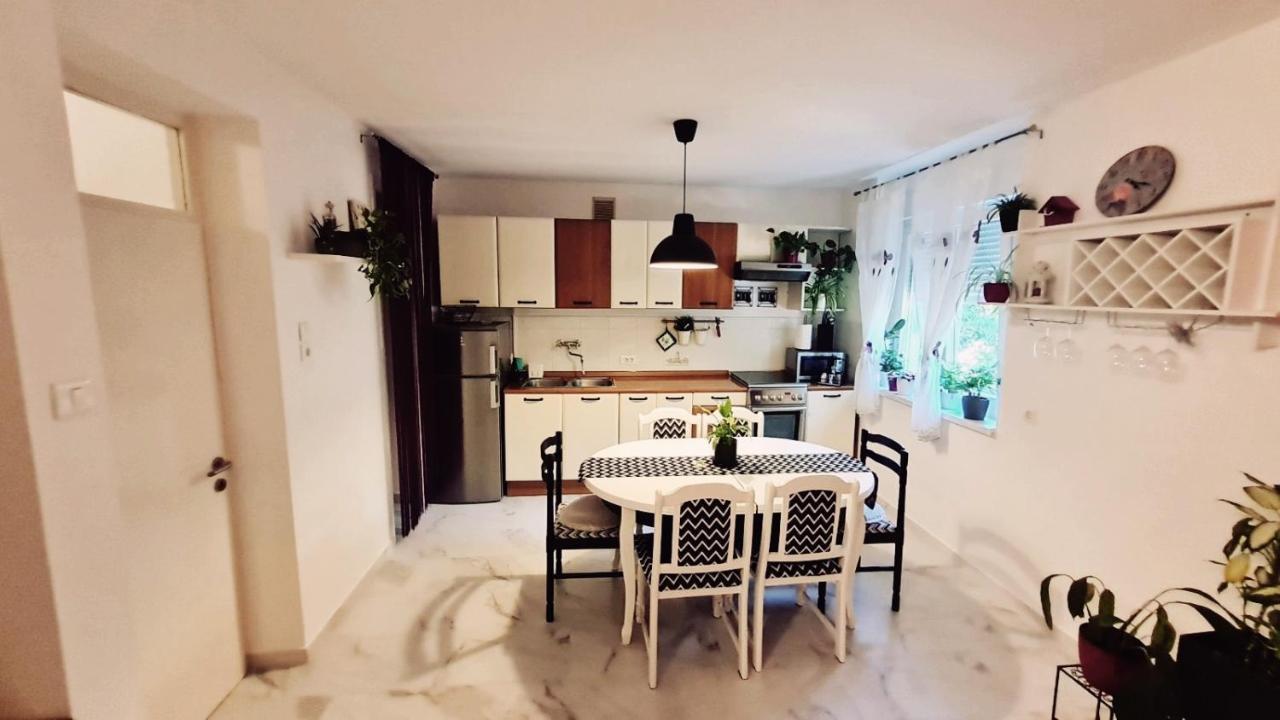 Apartment Brdo プーラ エクステリア 写真
